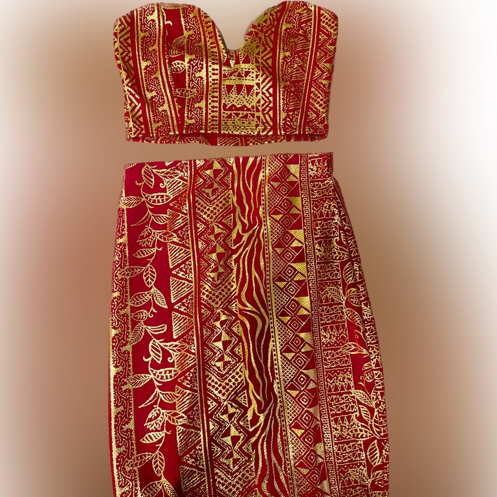 Red and gold 2 piece set. Medium